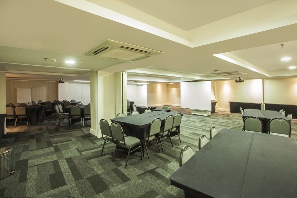 WZ Hotel Jardins 44/50