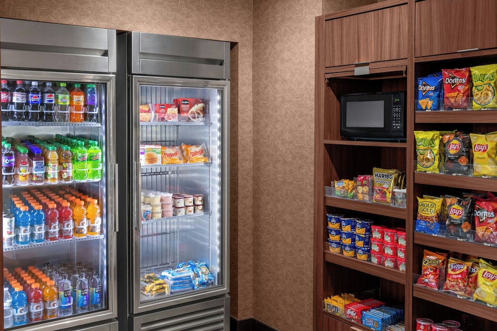 FAIRFIELD INN AND SUITES ATLANTA ACWORTH 21/50