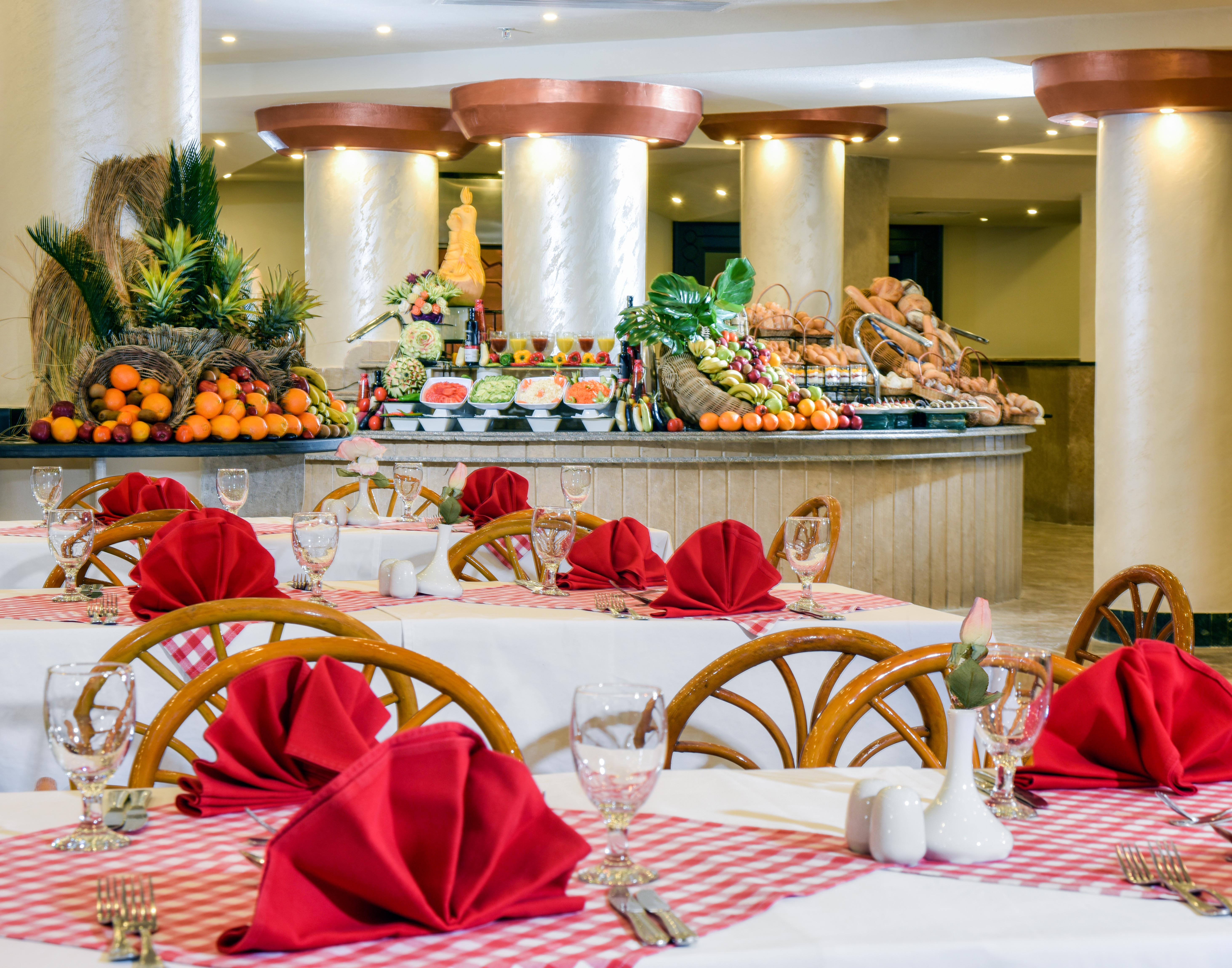 restaurant cafeteria