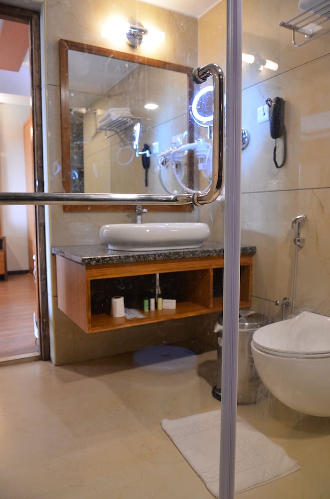 QUALITY INN SABARI RESORT 65/67