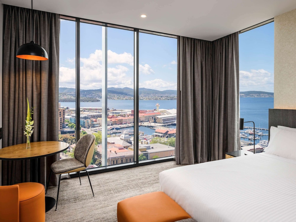 Movenpick Hotel Hobart 8/73