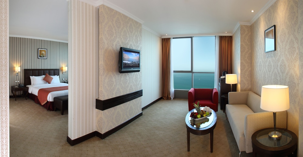 Kuwait Grand Hotel 31/64