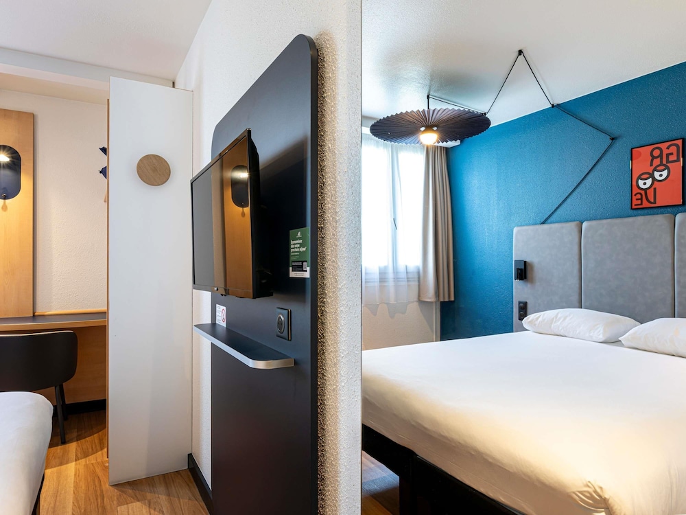 Ibis Saint-Denis Stade Ouest 30/71