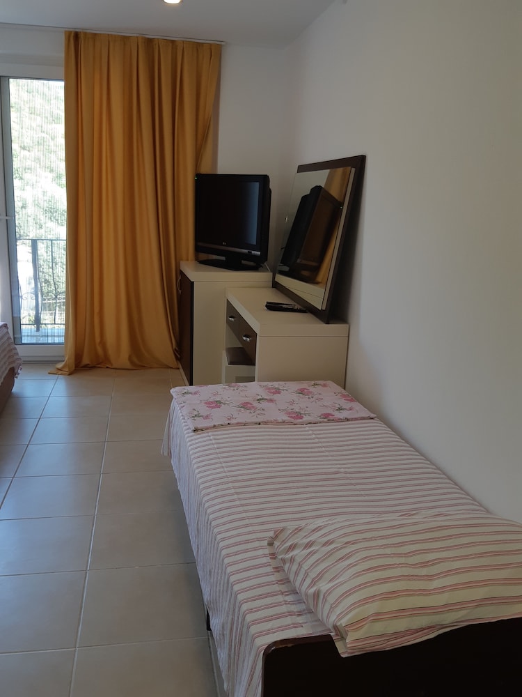 Adasu Otel Marmara Adasi 14/50