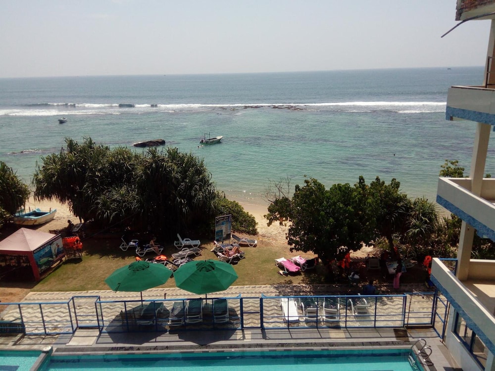 Paradise Beach Resort 47/50