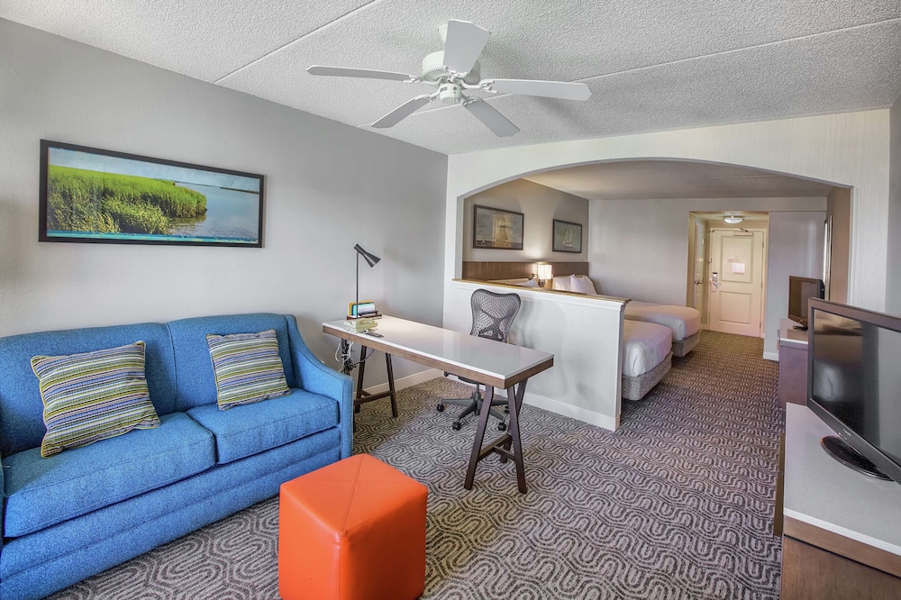 Hilton Garden Inn Kent Island Marina 27/51