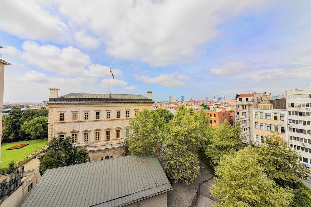 Mukarnas Pera Hotel in ISTANBUL