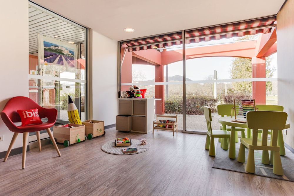 IBIS MONTELIMAR NORD 43/69