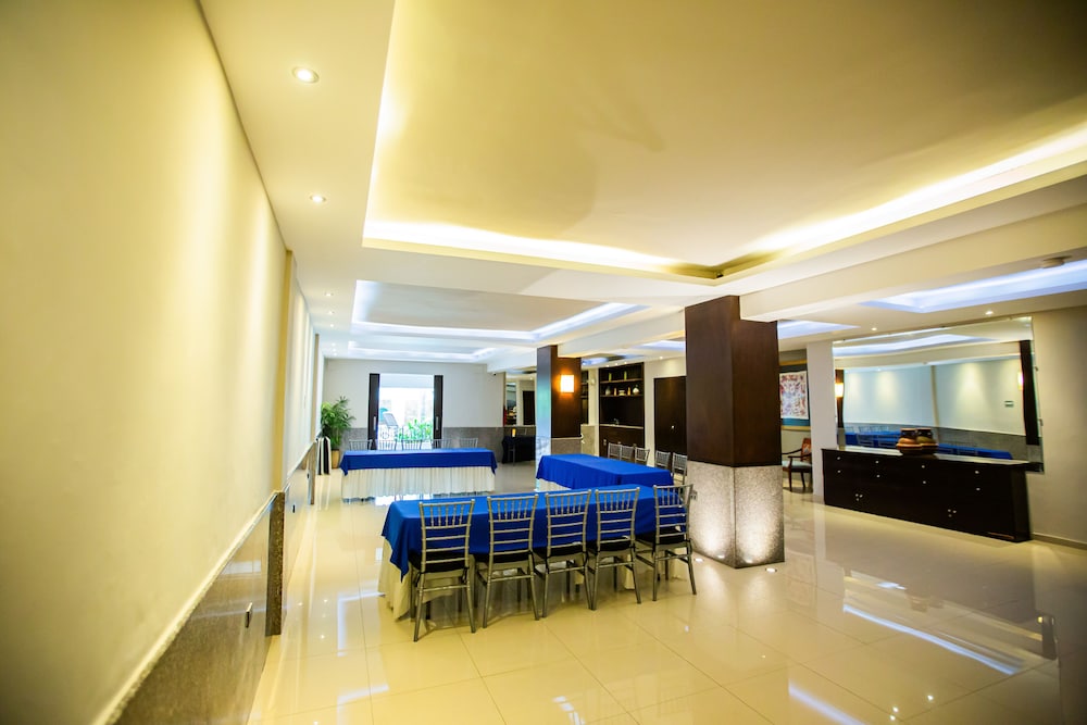 Nacional Hotel Merida 30/50