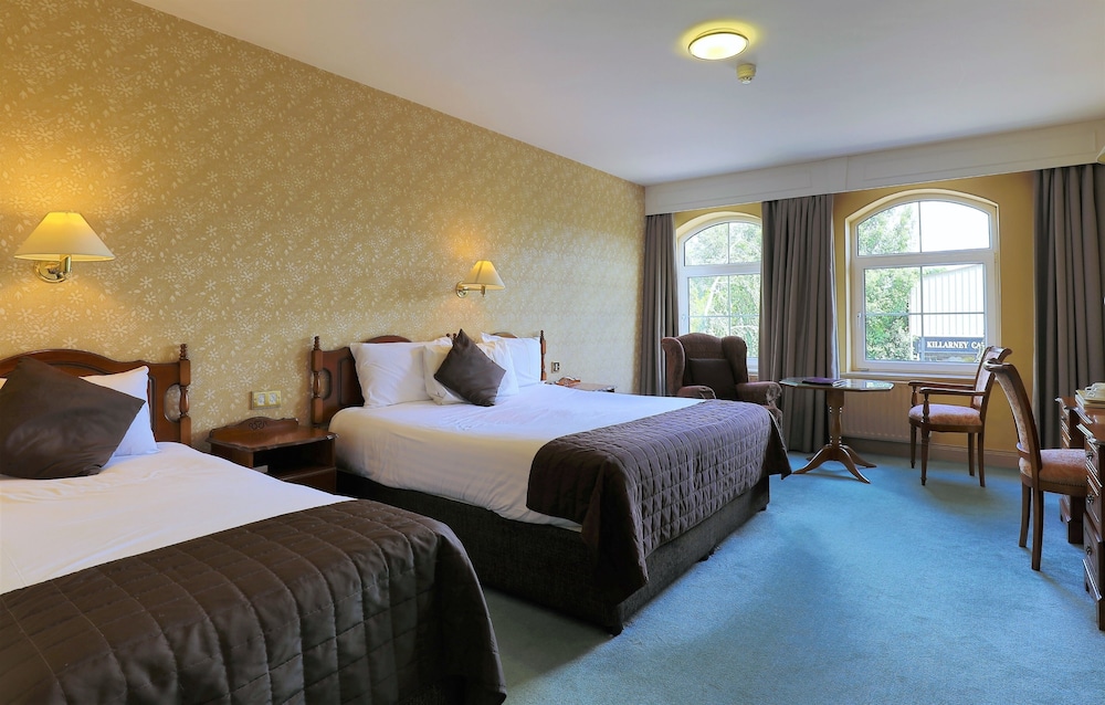Brook Lodge Boutique Hotel 25/70