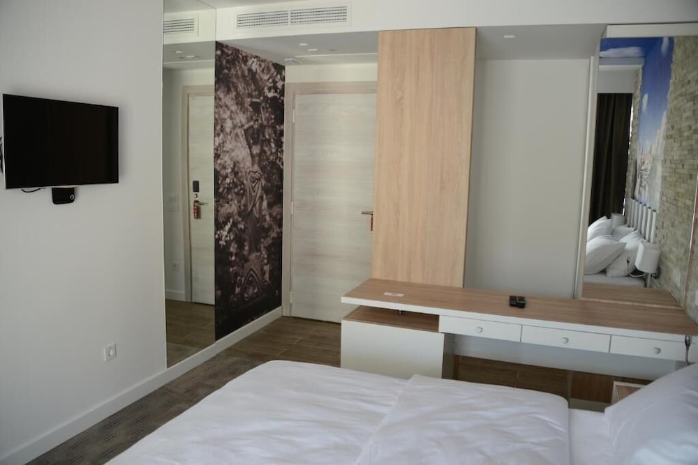 Hotel Nar 16/23