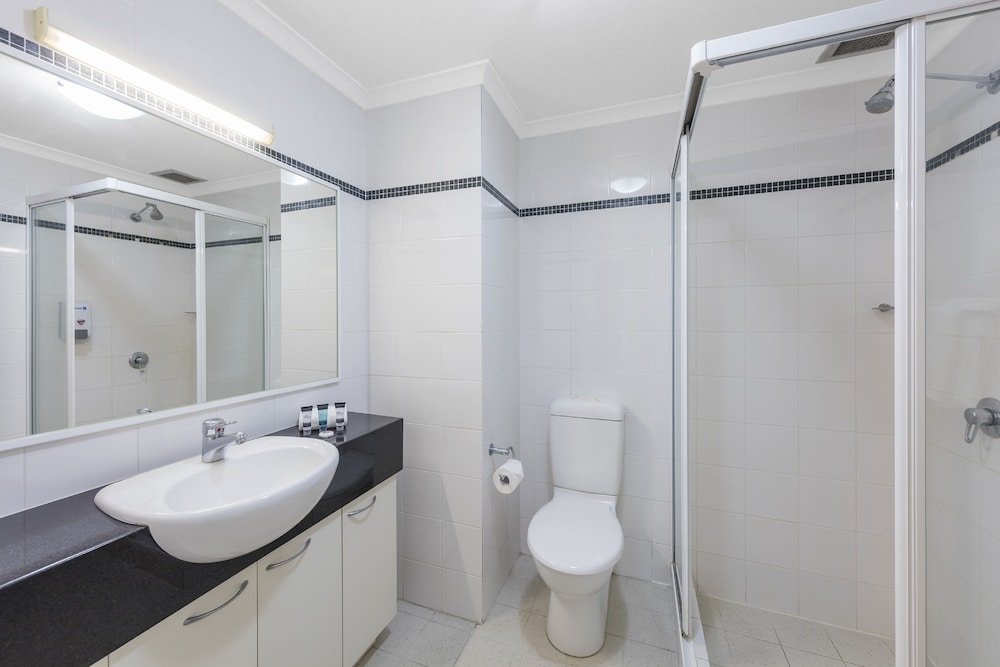 Nesuto Mounts Bay Apartment Hotel 41/42