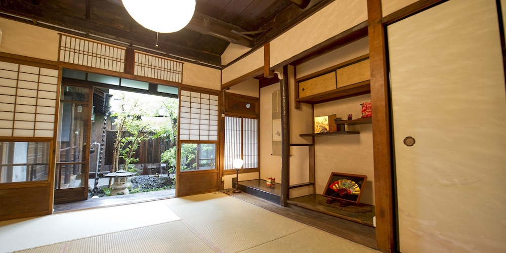 Naokonoza Bettei Umekoji 4/47