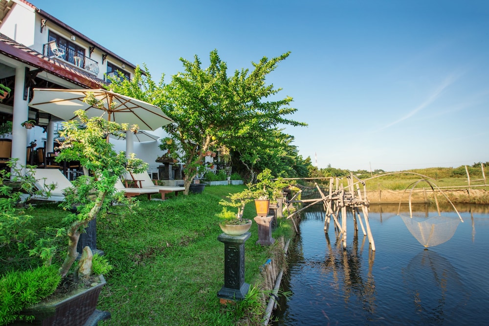 Riverside Impression Homestay Villa 56/65