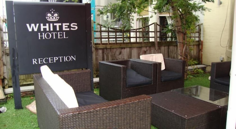 Whites Hotel 8/57