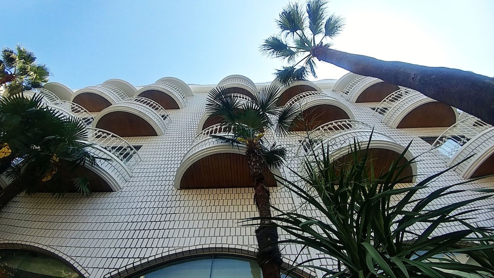 Pearl Hotel Jeju 62/63