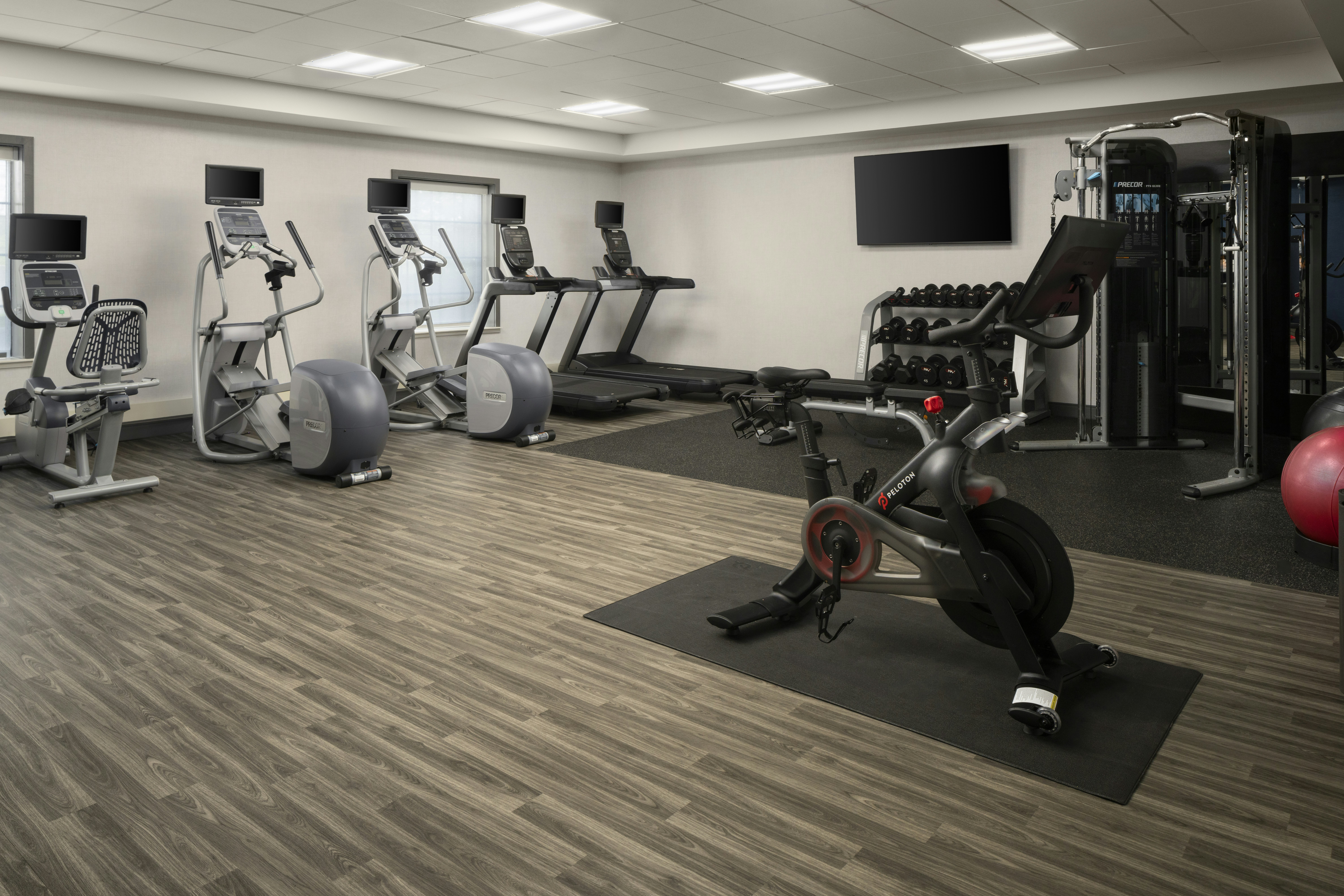 Hampton Inn and Suites Yonkers Westchester 9/19
