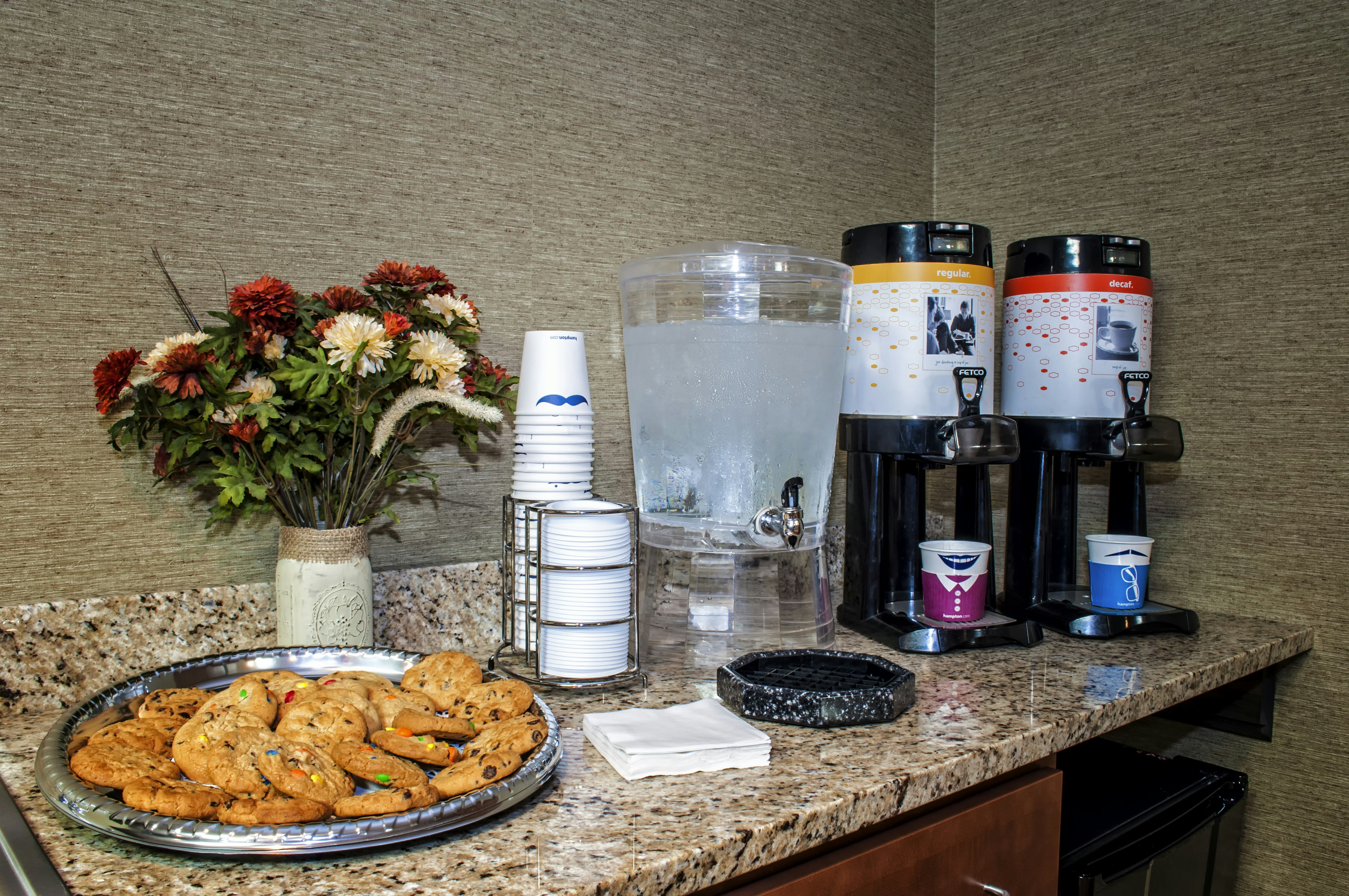 Hampton Inn New Philadelphia 27/44