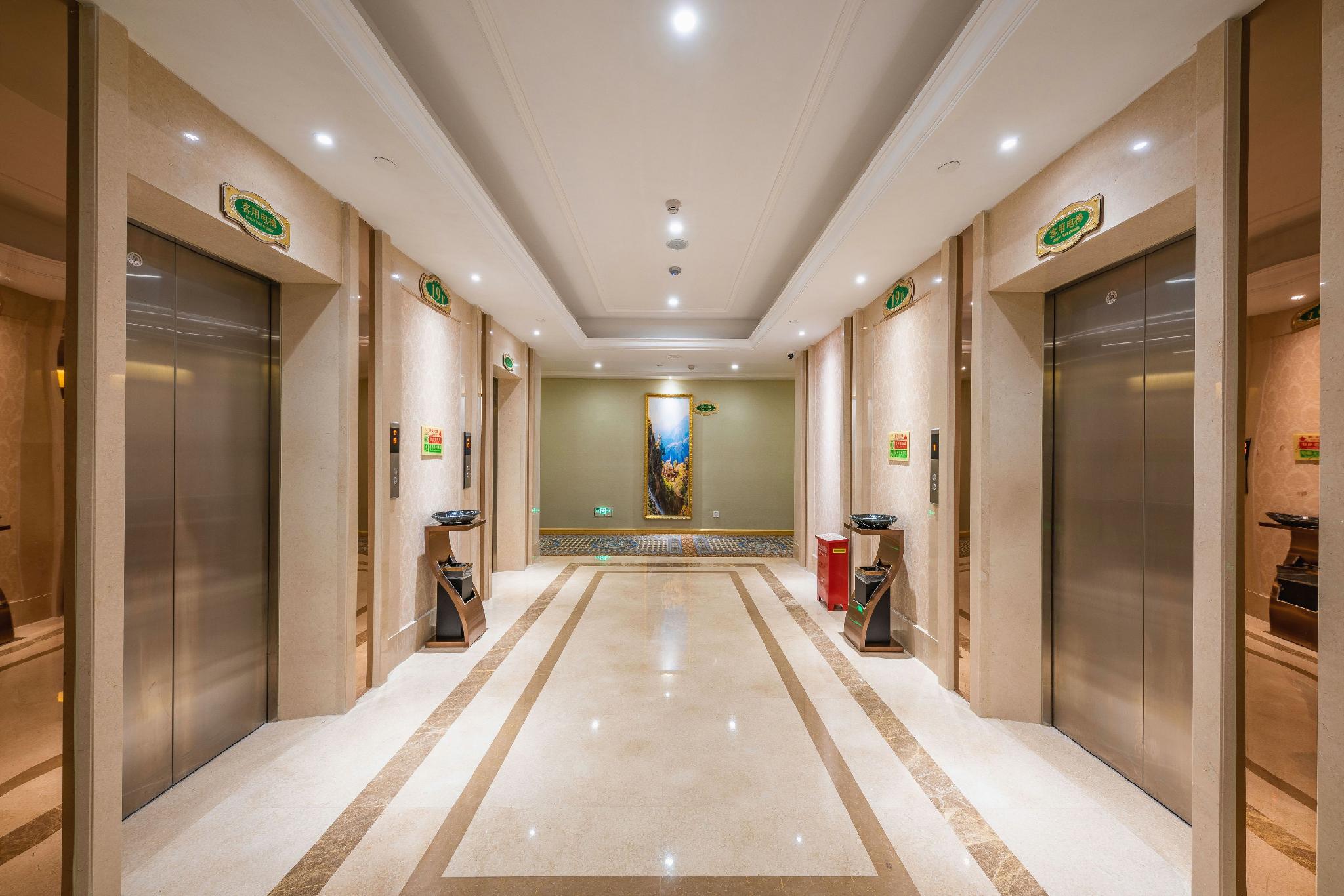 Vienna International Hotel (Wuhan Wangjiawan Tieqiao Square) 15/39