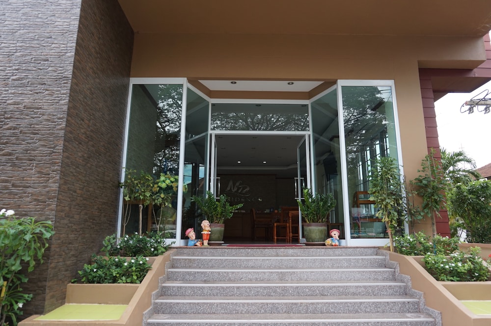 Np Residence 2/23