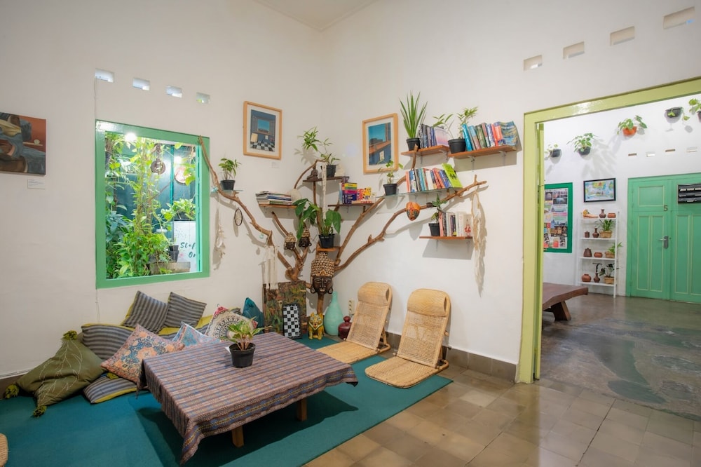 Snooze Guesthouse Yogyakarta - Hostel 34/50