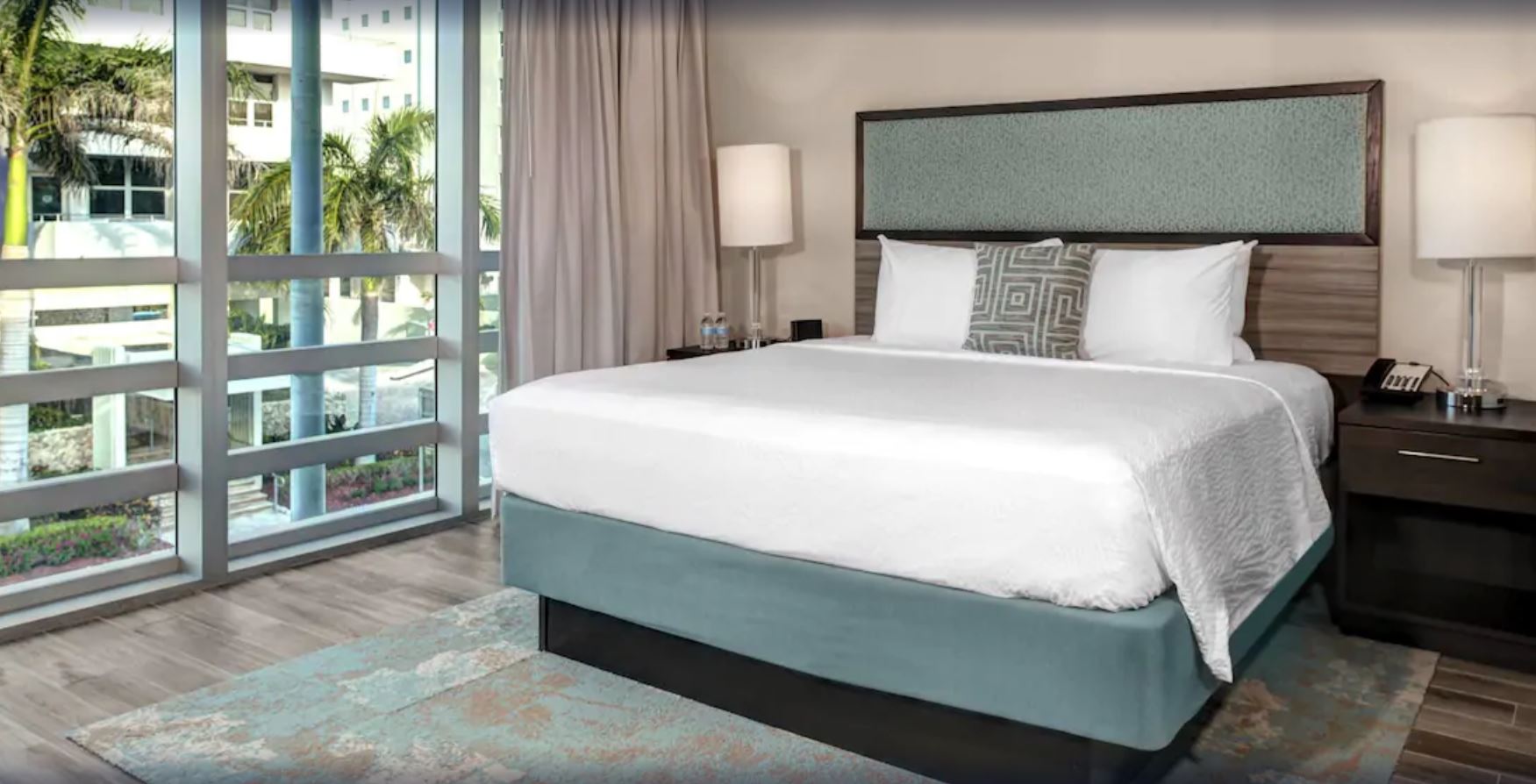 جناح بسرير كينج بغرفة نوم واحدة، Residence Inn Miami Beach Surfside 2/2