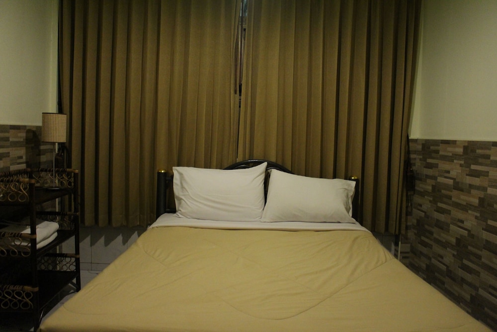 Samsen Sam Place Hotel 26/66