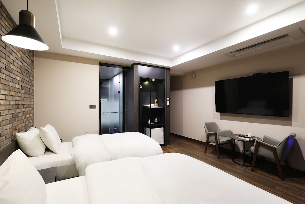 Mind Tourist Hotel 23/50