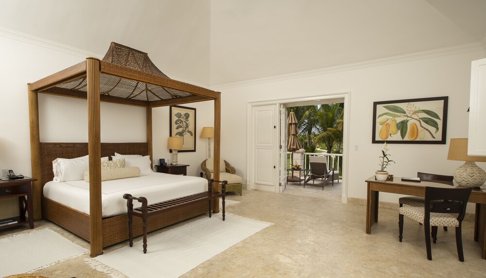 JUNIOR SUITE, BEACH FRONT