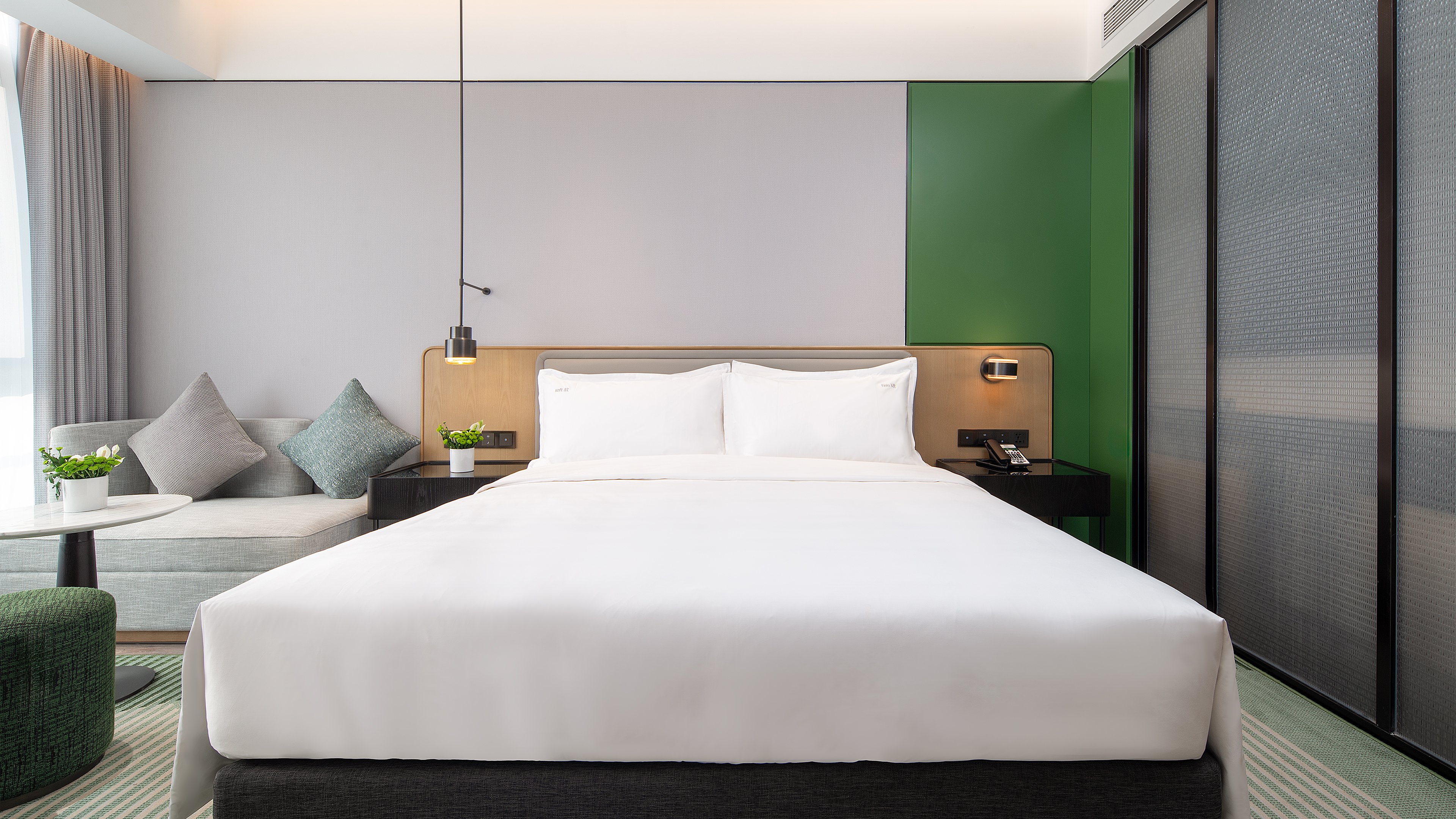 Holiday Inn Wuhan Houguan Lake by IHG 12/50