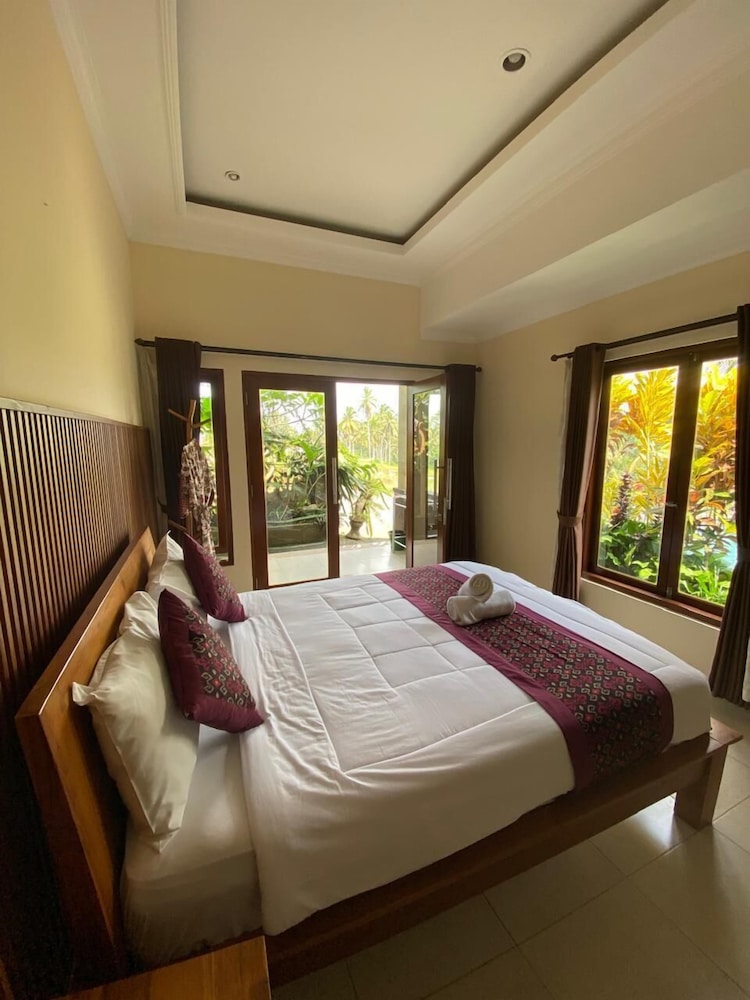 Dukuh Village Homestay & Villas 27/72