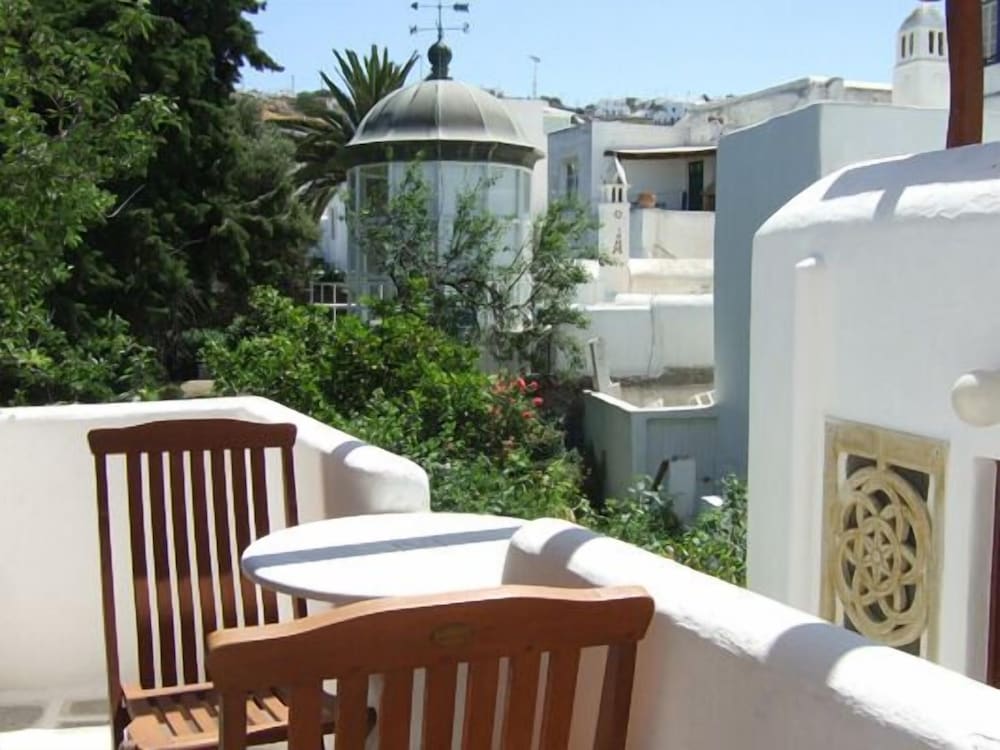 Villa Pinelopi 46/50