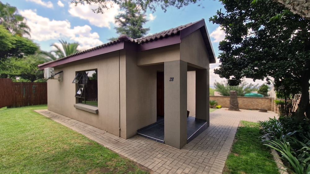 Klein Bosveld Guesthouse 2/50