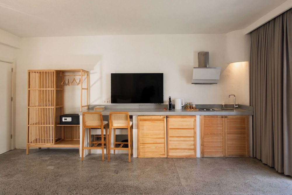 L Olive Homes 11/66