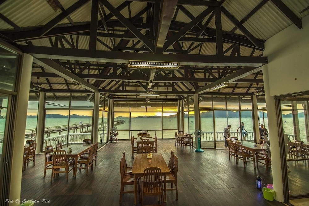 Jansom Beach Resort 46/67