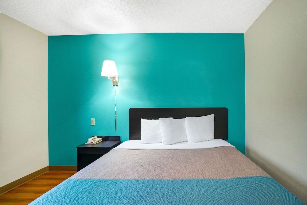 Motel6 Montoursville, PA - Williamsport 28/36