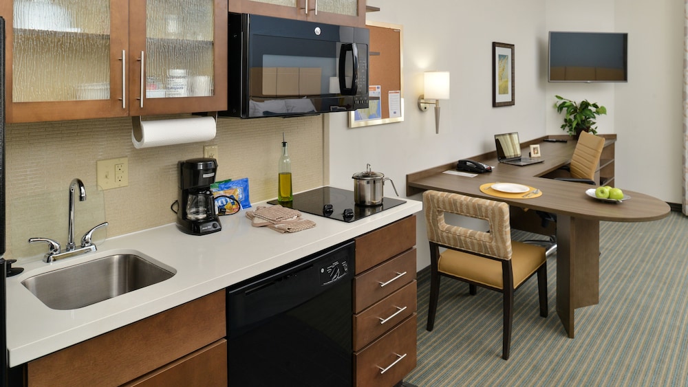 Candlewood Suites Houma 31/42