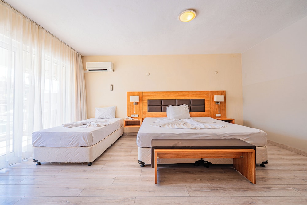 Begonville Hotel 17/50