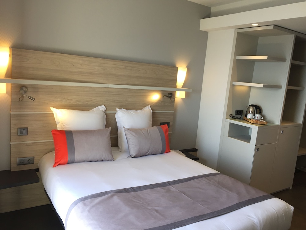 ROOM, DOUBLE BED, SEA VIEW