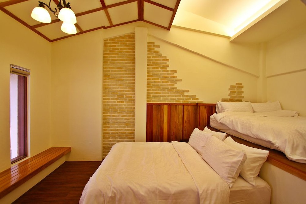Just Hi Seaview B&amp;B 7/50