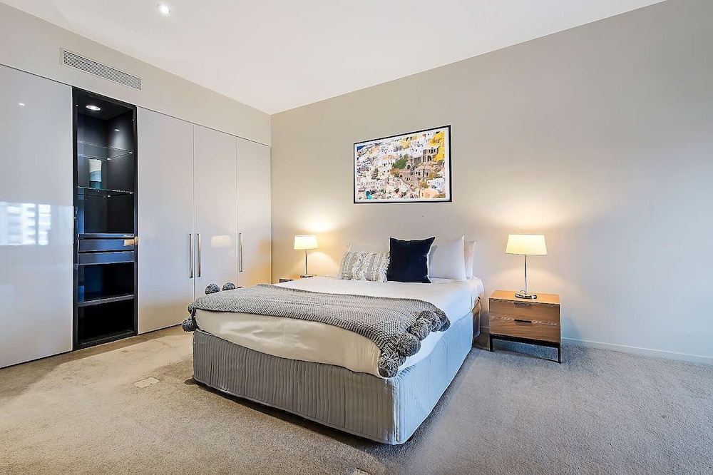 Southbank Apartments - Eureka Tower 13/48
