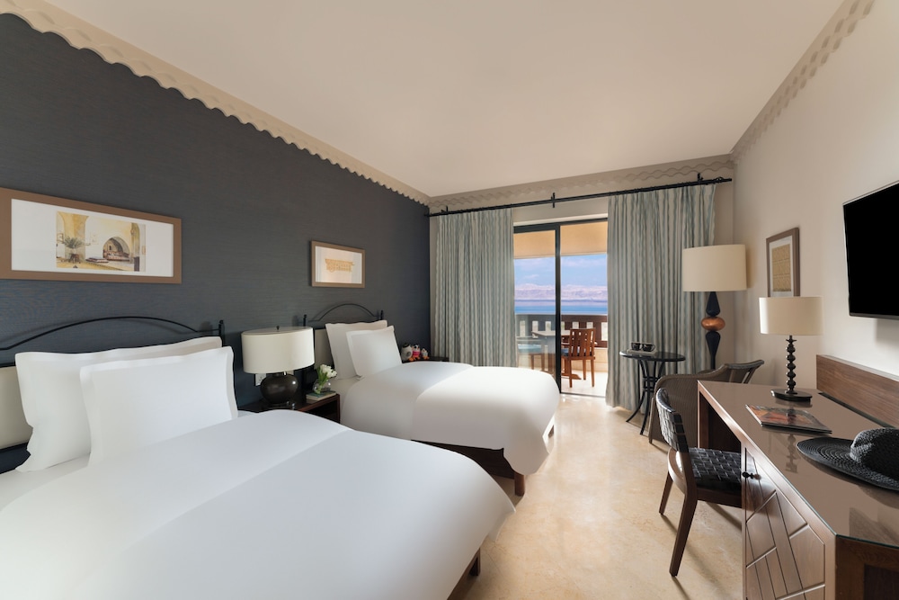 Movenpick Resort and Spa Dead Sea 26/75