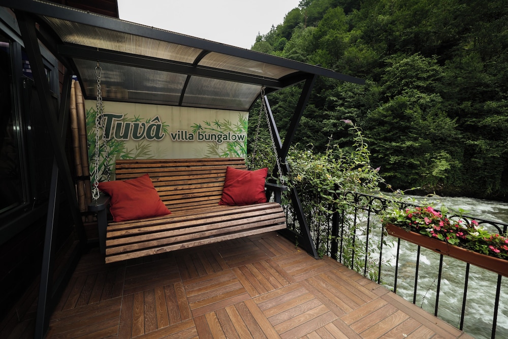 Tuva Villa's 28/50