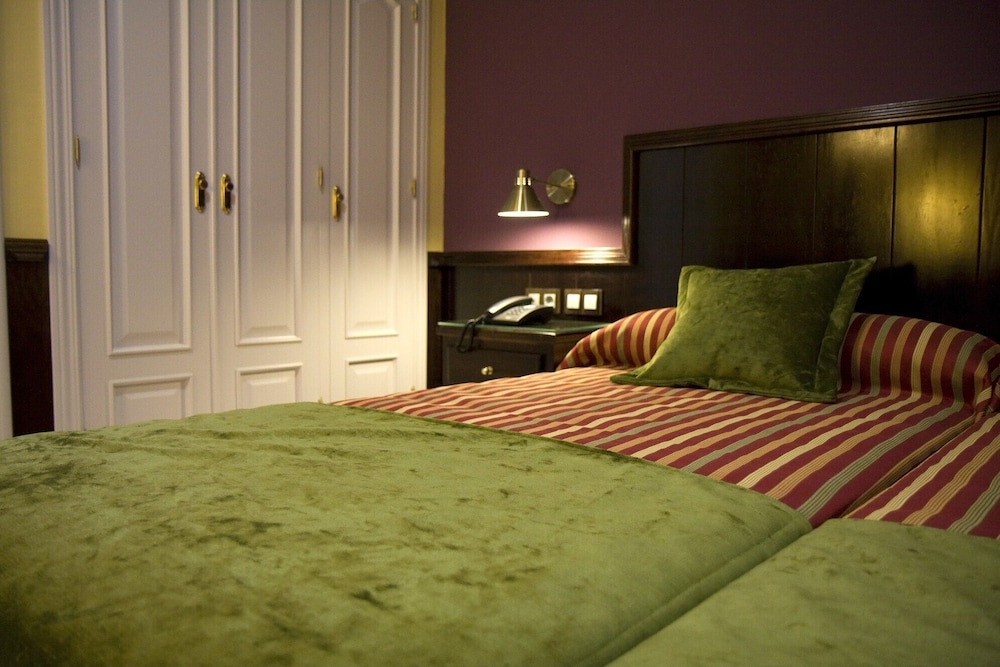 Hotel Las Acacias 41/42