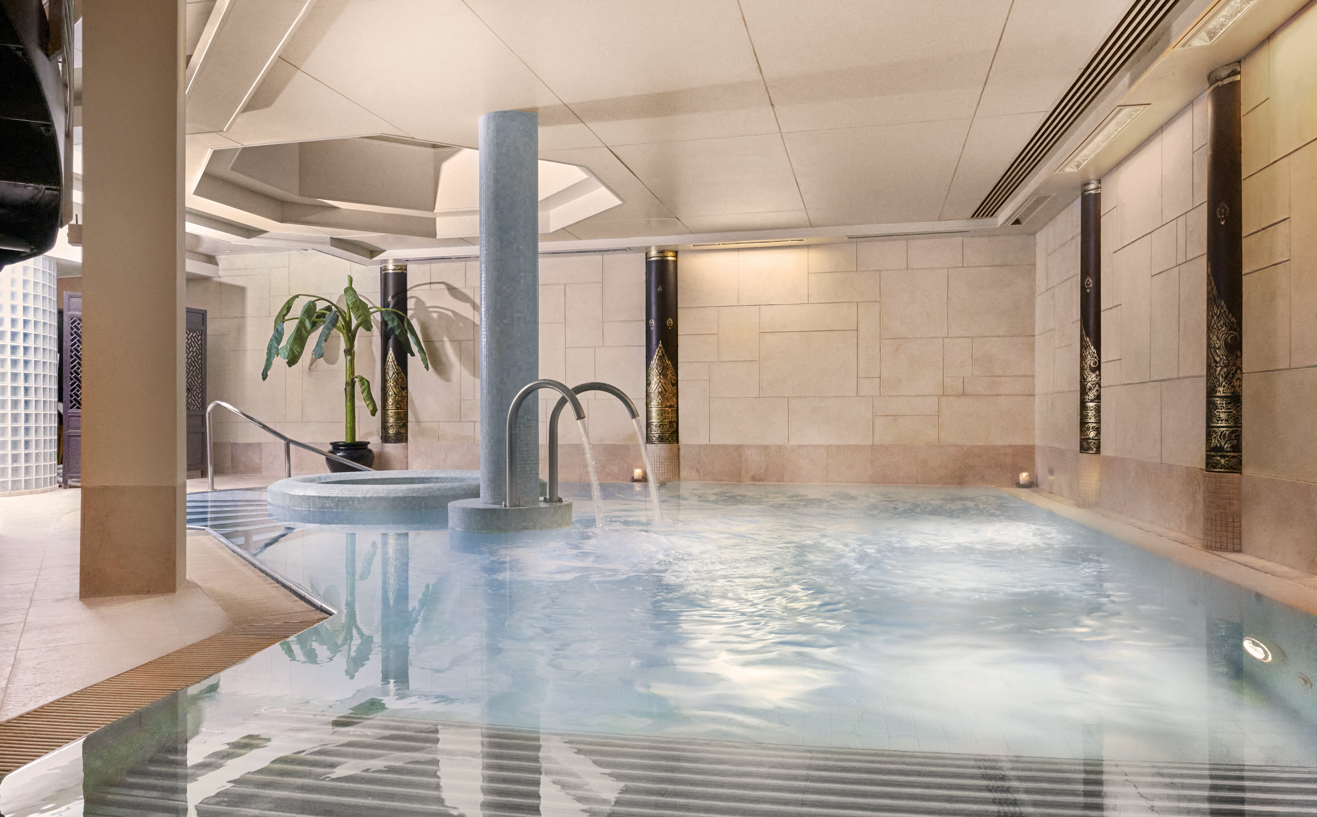 Careys Manor & Senspa 30/55