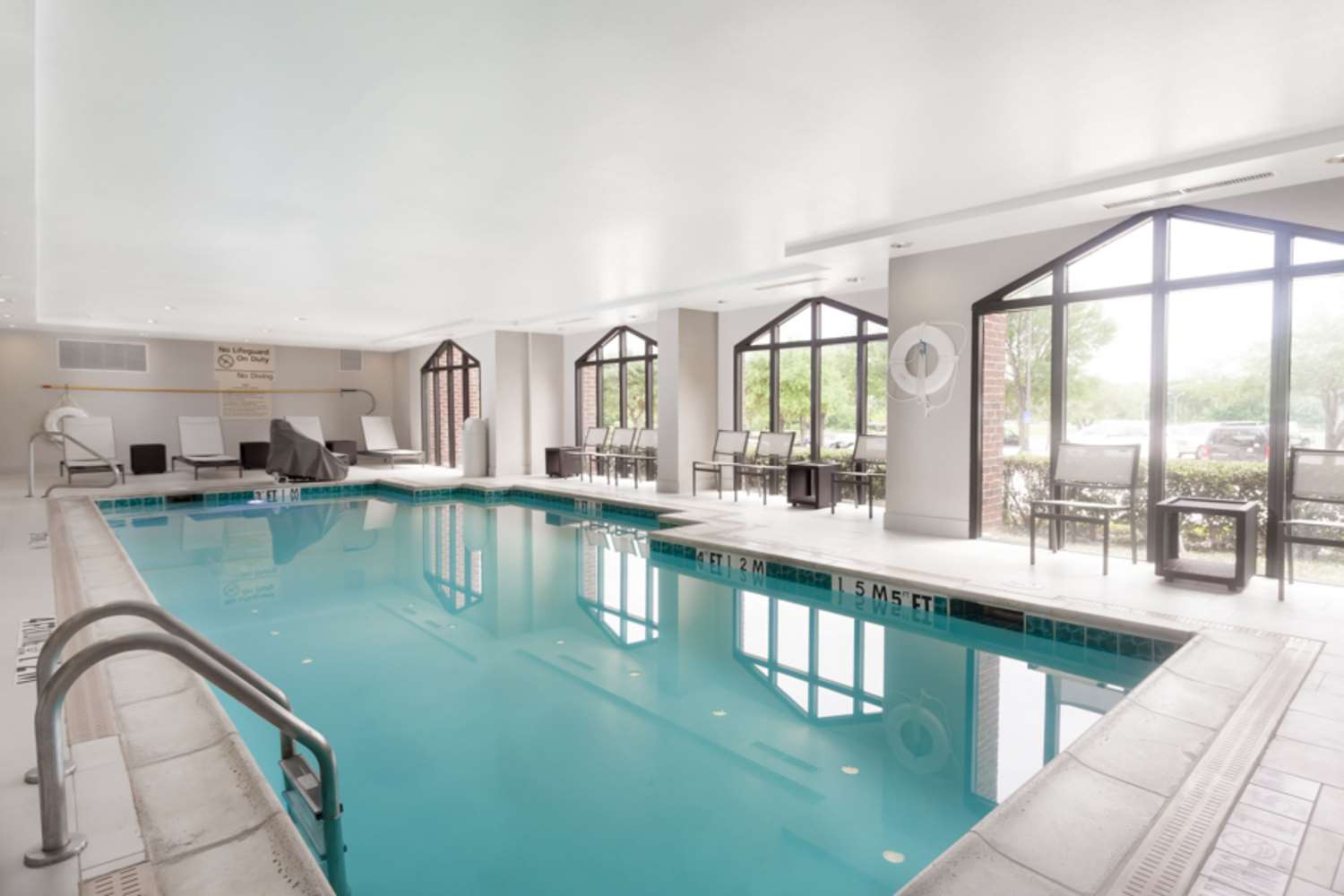swimming pool spa