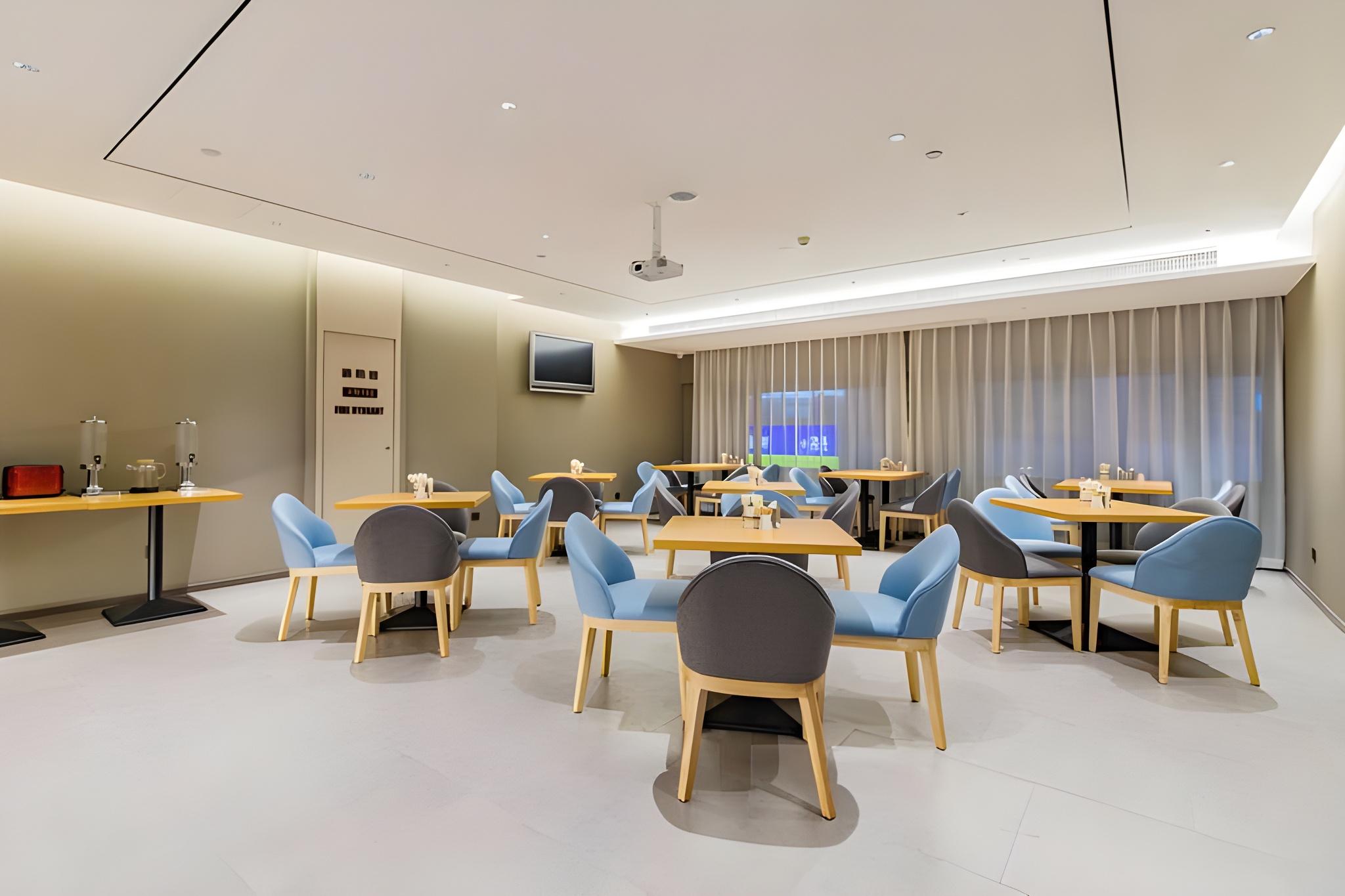 Home Inn (Tianjin Binhai New District MSD Customs Building) 27/34