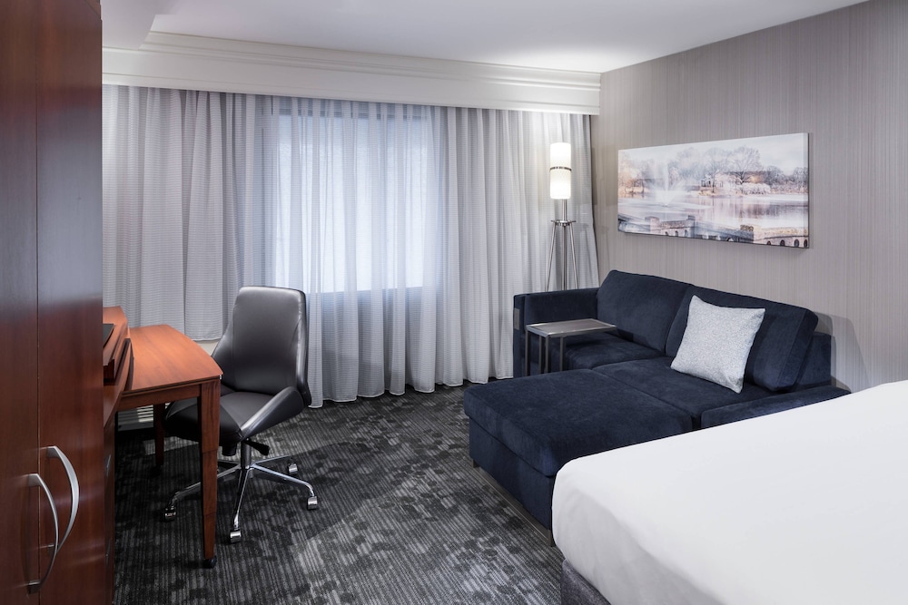 Courtyard by Marriott West Orange 13/52