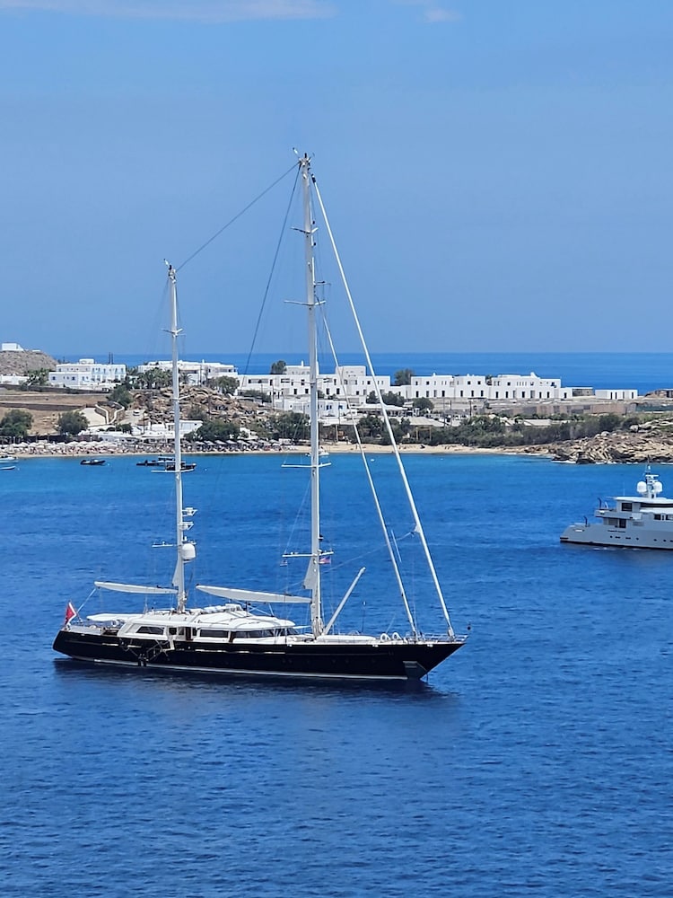 Mykonos Azure 36/50