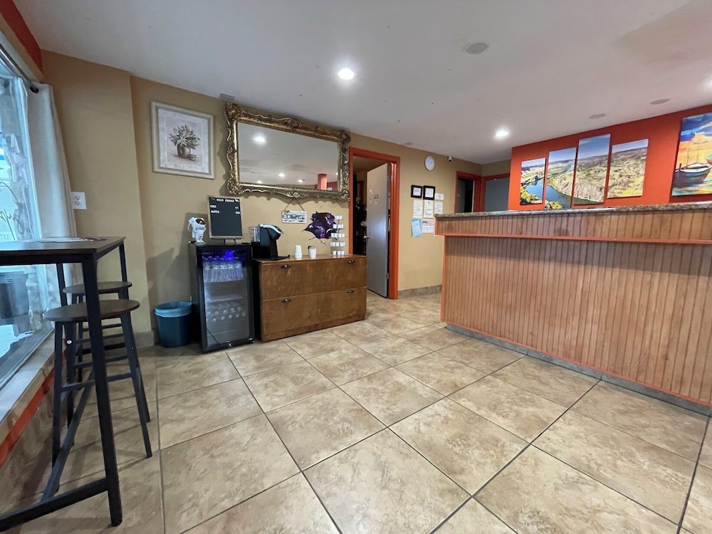 Travel Inn Lewiston 2/8